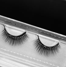 Load image into Gallery viewer, Best Seller - Shorty Magnetic Lash